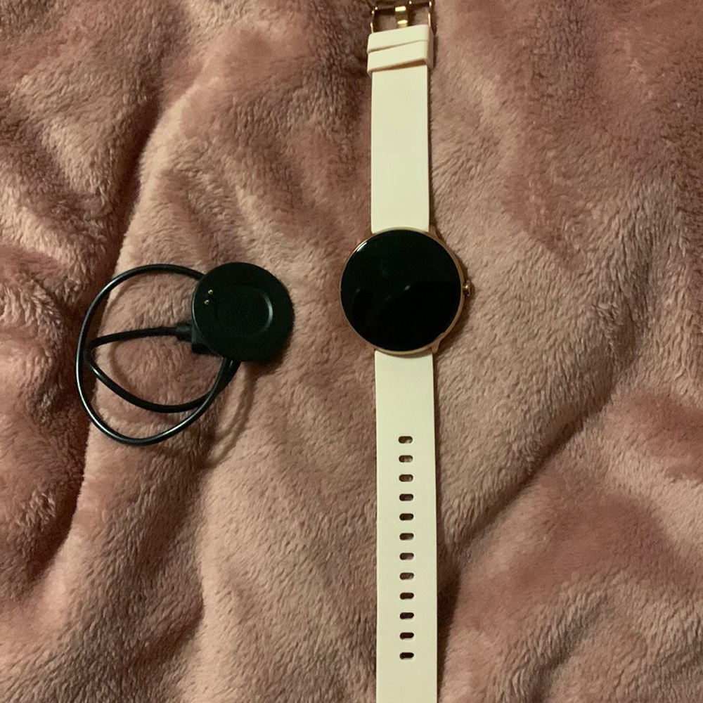 ITouch Fitbit watch